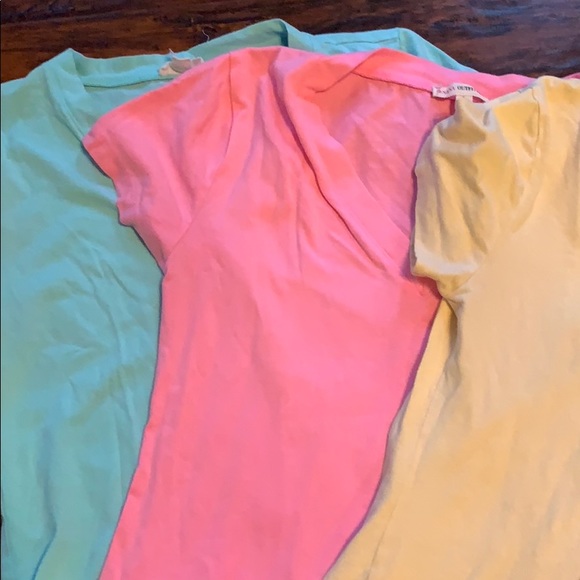 Set of 5 vneck tees,pink,gray,white,green,yellow - Picture 2 of 5